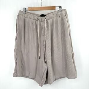 ASOS bermuda plisse smart short in stone Size 36